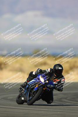 media/Jan-13-2024-SoCal Trackdays (Sat) [[9c032fe5aa]]/Turn 16 Set 2 (1120am)/